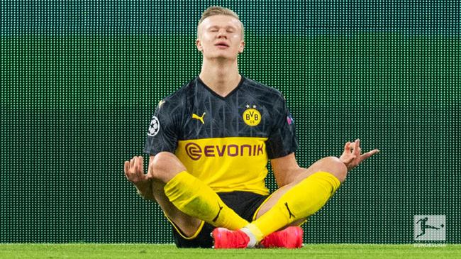 官方：桑德兰签下22岁门将罗埃夫斯，为其夏窗第8笔引援