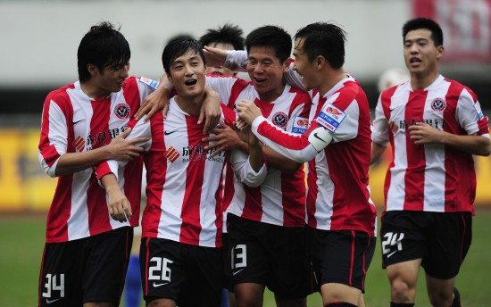 两球员结束联赛征程即赴国家队报到