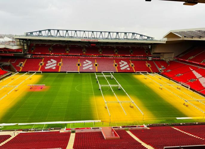 英超半场：哈兰德头槌破门，曼城暂1-0水晶宫（英超半场：哈兰德头球建功，曼城暂以1-0领先水晶宫）