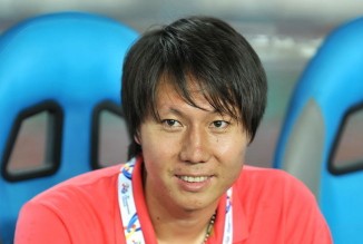 孔帕尼：球员们一个接一个生病；某个阶段我们会需要年轻球员（孔帕尼：队内接连有人生病，迟早要启用青年军）