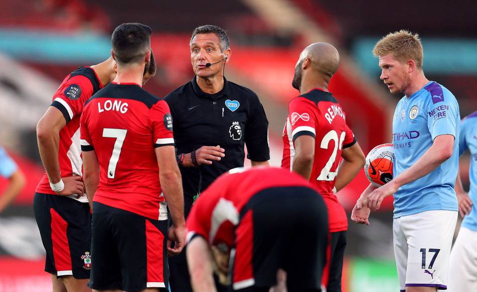 突然断电！子弹最后5分钟被打23-7，领先14分遭逆转