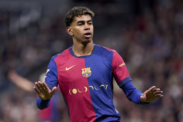 疯狂对轰！康宁汉姆半场18+8+5对飙贝恩21分