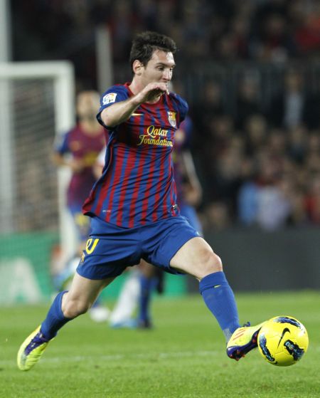 队报：登贝莱预计11月底复出，巴黎正在权衡他能否出战热刺