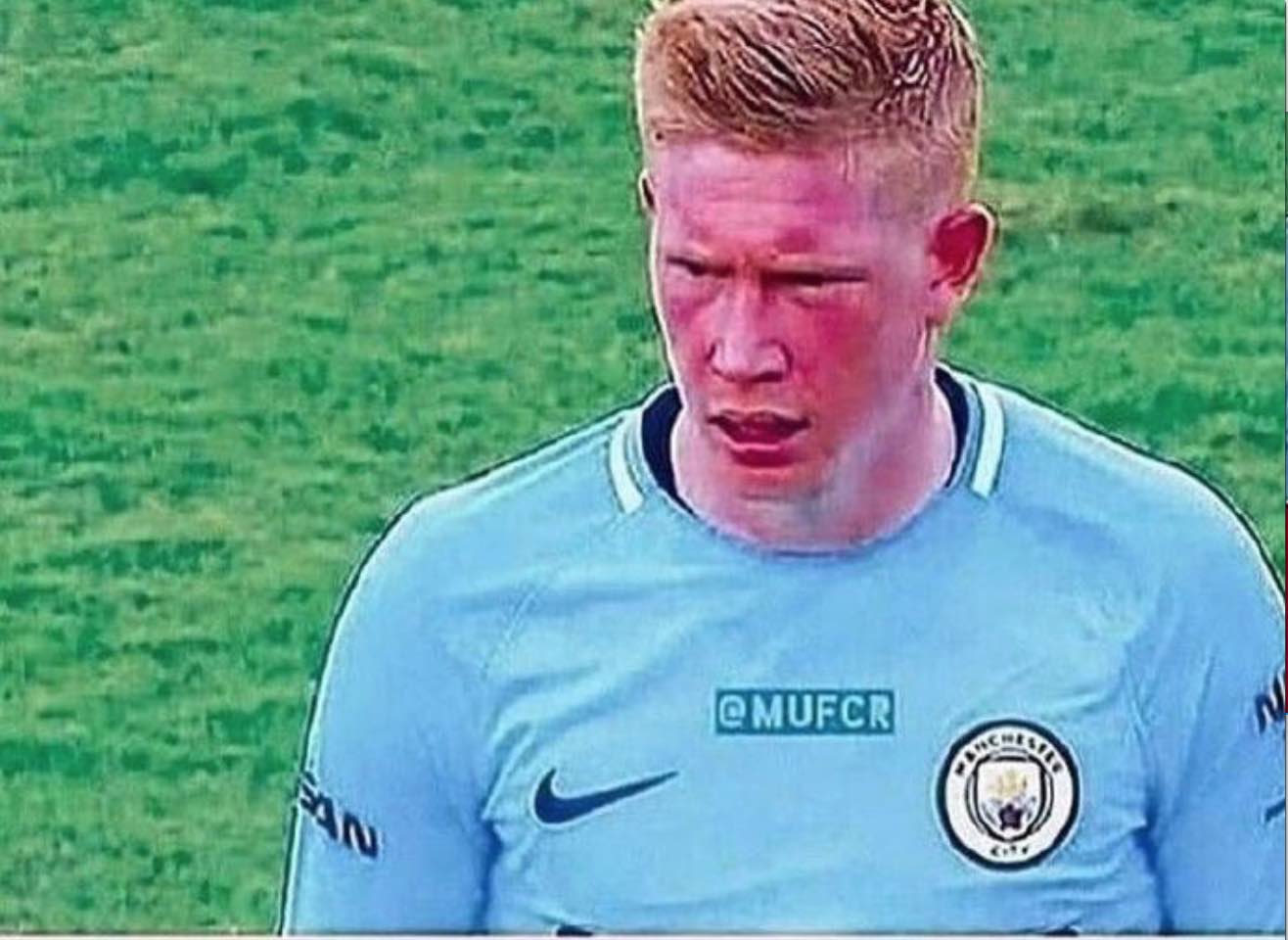 舒梅切尔：维拉已经是争冠热门，我有点担心下轮曼联的前景了（舒梅切尔：维拉已成夺冠热门，曼联下轮形势让我担忧）