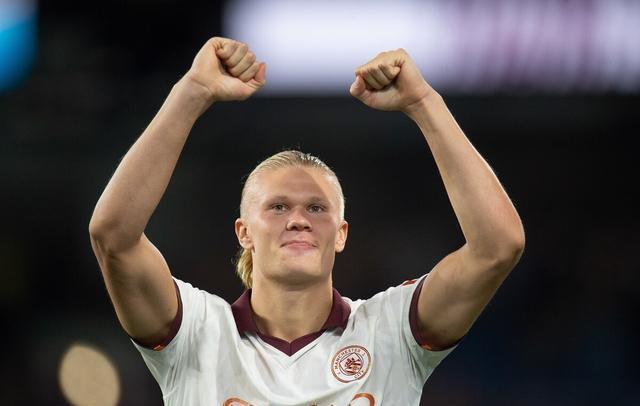 足球评论员如何分析比赛？（足球赛事解读：评论员的分析思路）