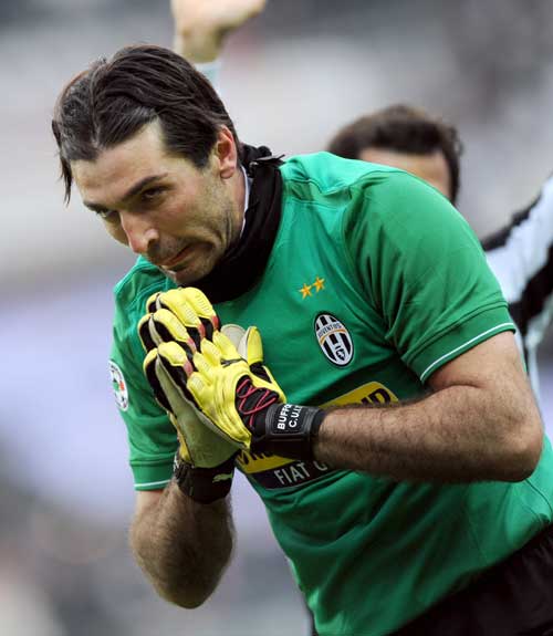 新鹏城官方：埃杜-加西亚将在合同期满后正式离队