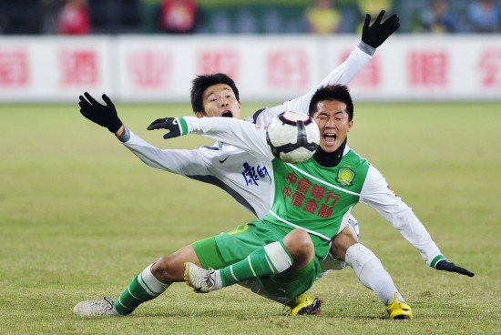 2025中足联颁奖会：河南队主帅拉莫斯当选中超最佳教练（2025中足联年度颁奖：河南队主帅拉莫斯荣膺中超最佳教练）