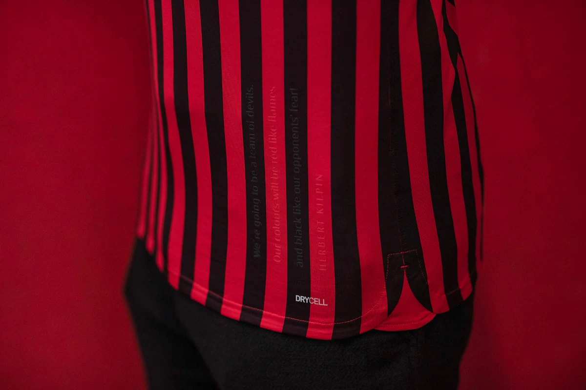 甘锐：主教练反复强调亚冠一定要拼，韦世豪也冒着风险上场了（甘锐：主帅一再要求为亚冠拼尽全力，韦世豪带伤冒险出战）