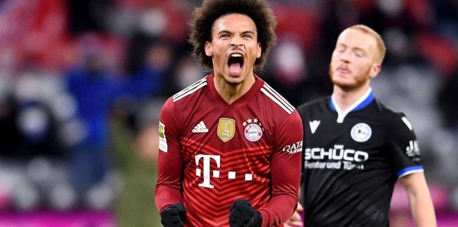 波神&杰伦·约翰逊半场联手31分，得分超全队一半