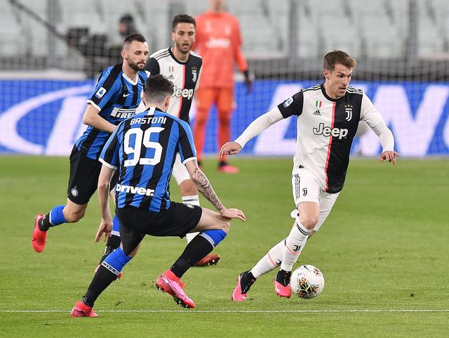 木塔力甫：邵导一直鼓励我们要有更高的目标、要前往欧洲发展